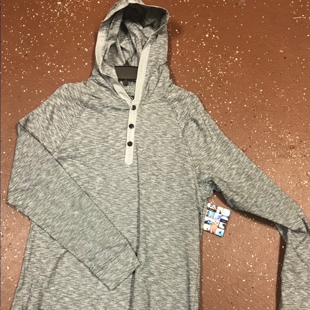 Brand new Body Glove Men’s Zacky Hooded Sweatshirt